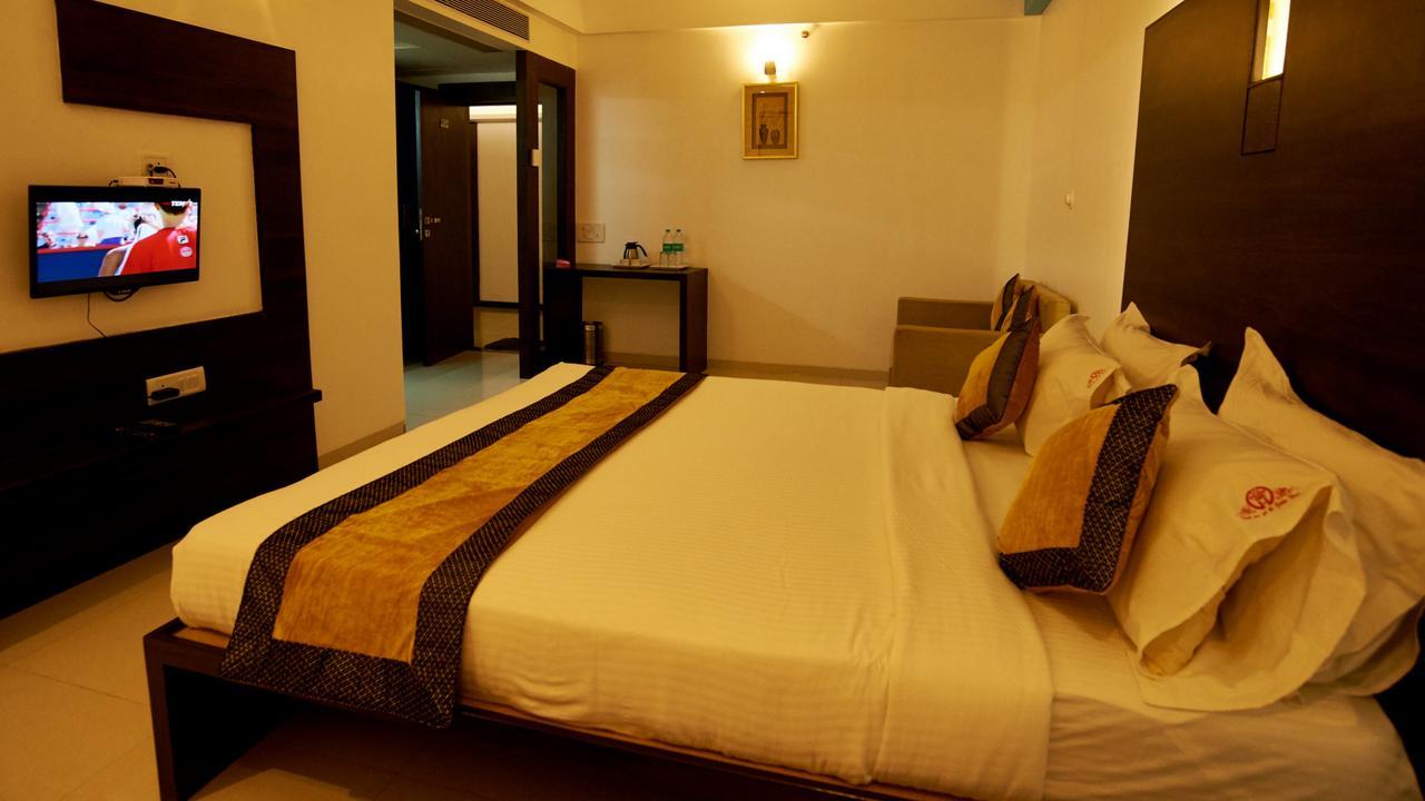 Golden View Hotel Shirdi