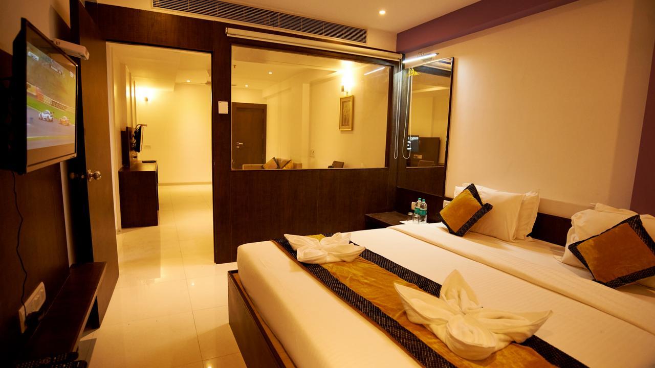 Golden View Hotel