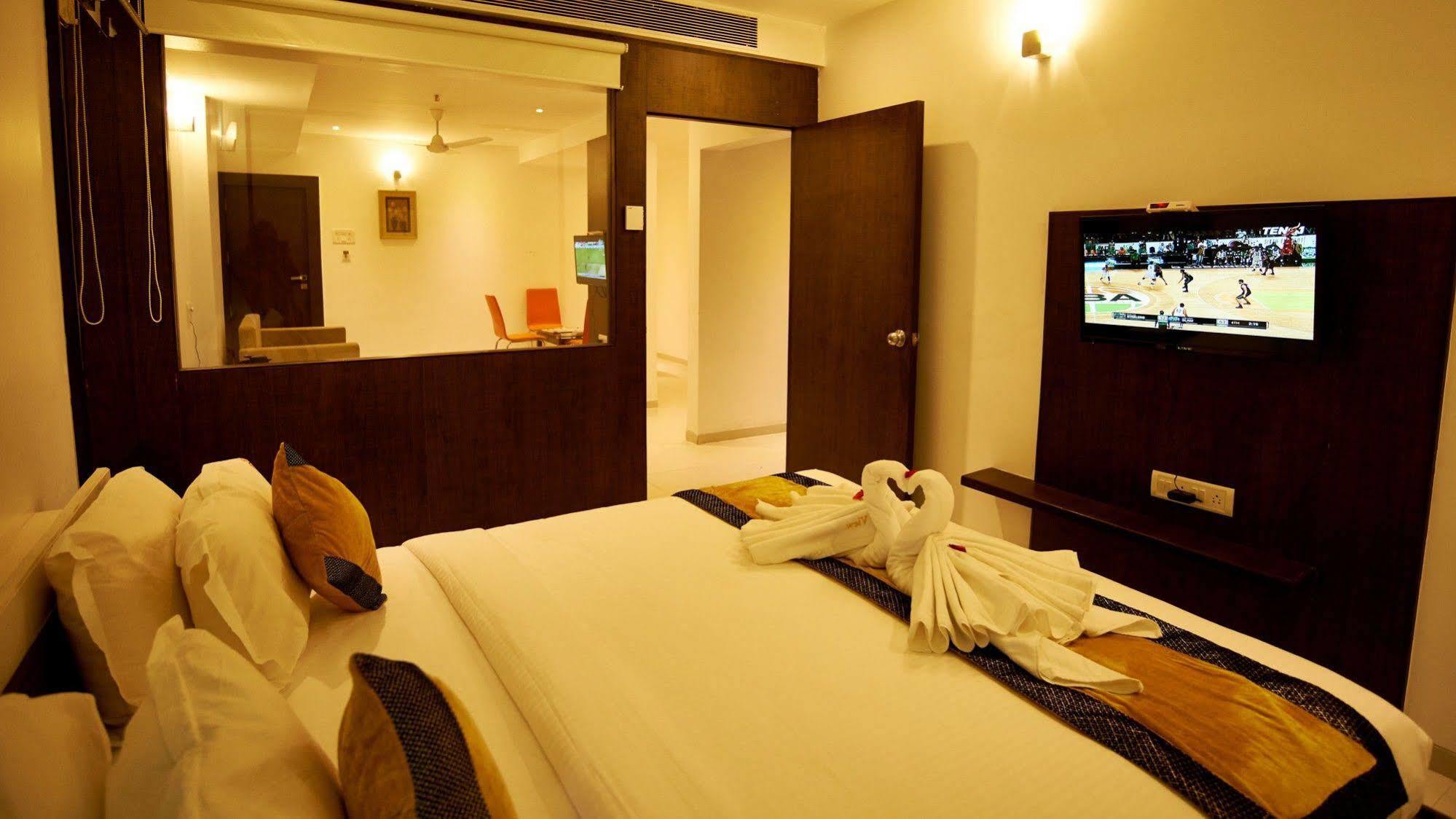 Golden View 3* Shirdi